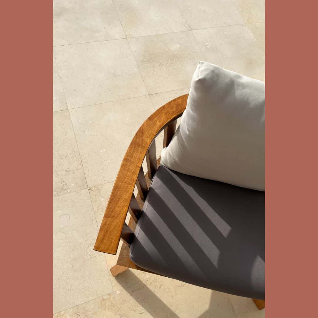 How to create compelling product descriptions that convert browsers to buyers on Shopify